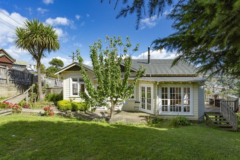 Photo of property in 15 Northview Crescent, Belleknowes, Dunedin, 9011