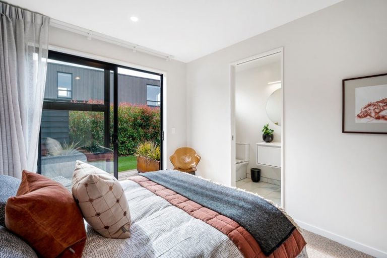 Photo of property in 5 Mcdonald Street, Wanaka, 9305