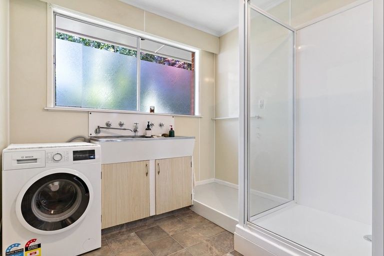 Photo of property in 13 Fairbrother Street, Carterton, 5713