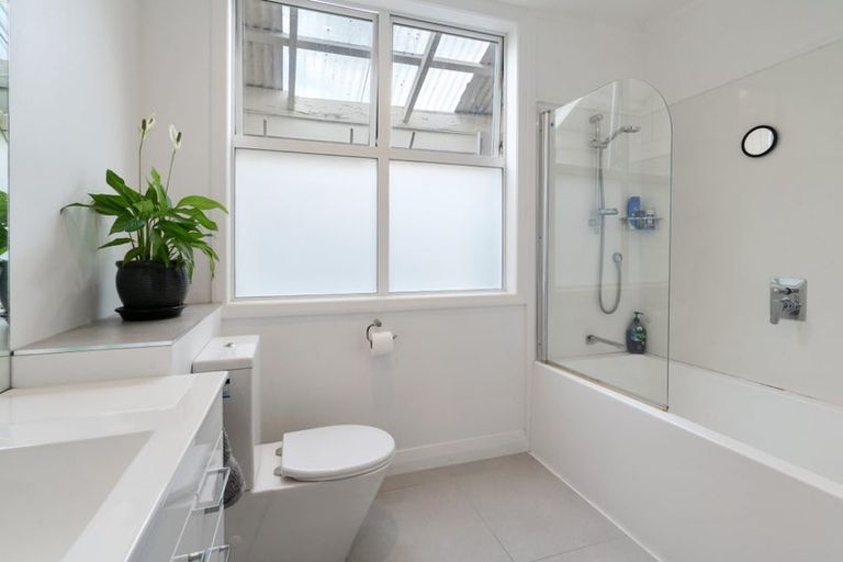 Photo of property in 1/38 Gills Avenue, Papakura, 2110