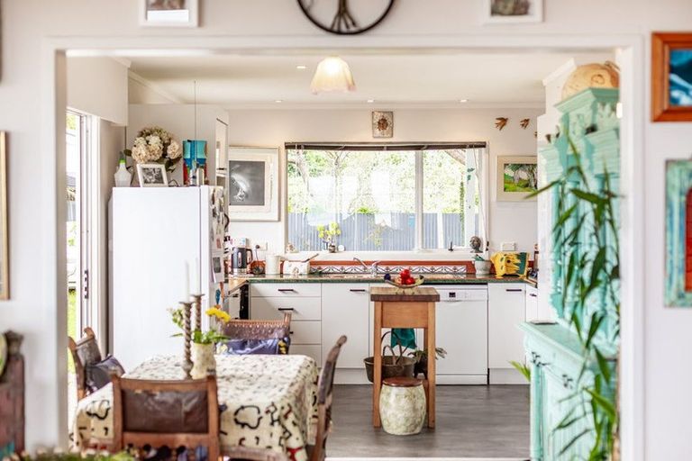 Photo of property in 63 Ames Street, Paekakariki, 5034