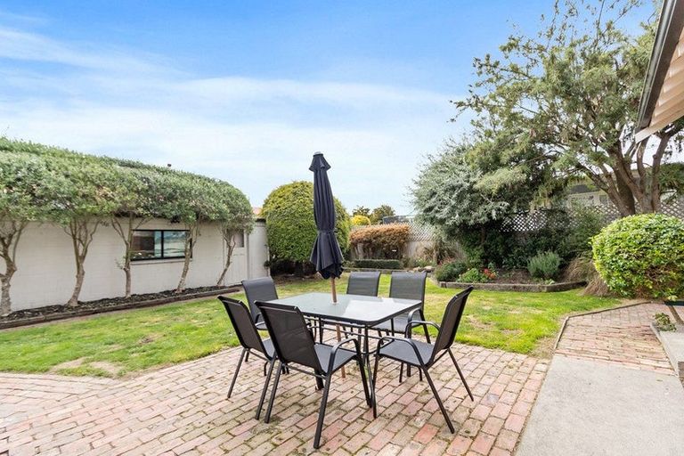 Photo of property in 19 Hill View Crescent, Highfield, Timaru, 7910