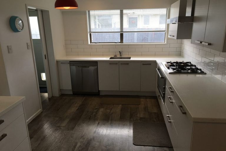 Photo of property in 2/99a Saint Martins Road, Saint Martins, Christchurch, 8022