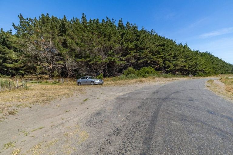 Photo of property in 97 Tangimoana Beach Road, Tangimoana, 4473