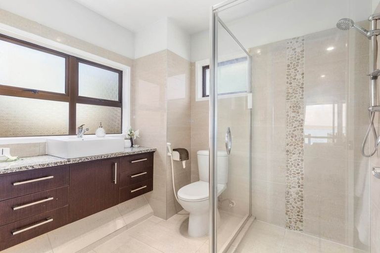 Photo of property in 29 St Annes Crescent, Wattle Downs, Auckland, 2103