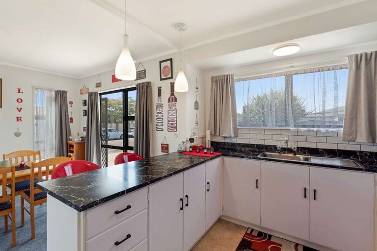 Photo of property in 3a Broadbelt Grove, Levin, 5510