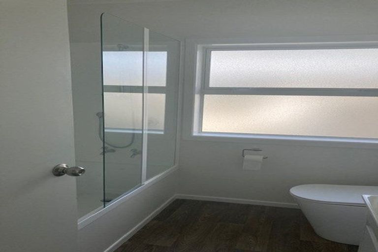 Photo of property in 17 Laurie Avenue, Papakura, 2110