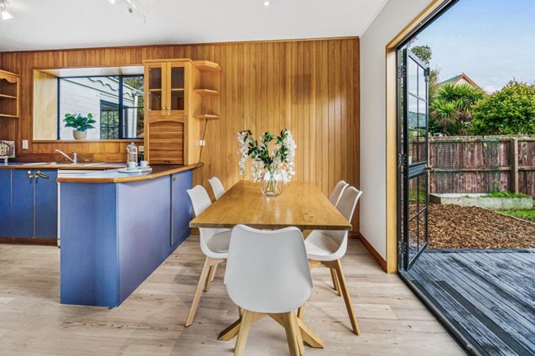 Photo of property in 101 Waratah Street, Avondale, Christchurch, 8061