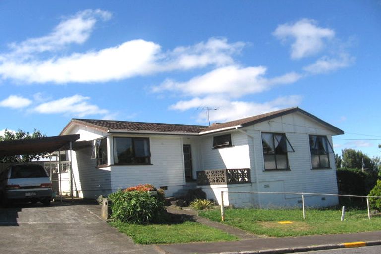 Photo of property in 16 Price Crescent, Mount Wellington, Auckland, 1060