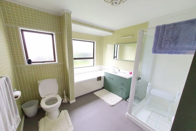 Photo of property in 2/27 King Edward Avenue, Papakura, 2110