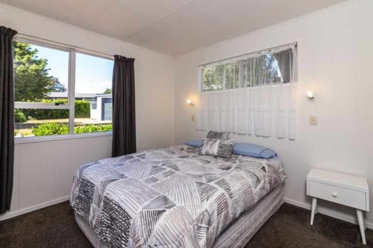 Photo of property in 26 Matuku Street, Two Mile Bay, Taupo, 3330