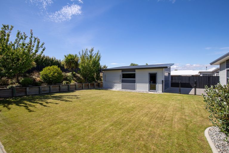 Photo of property in 25 Albert Drive, Clyde, 9330