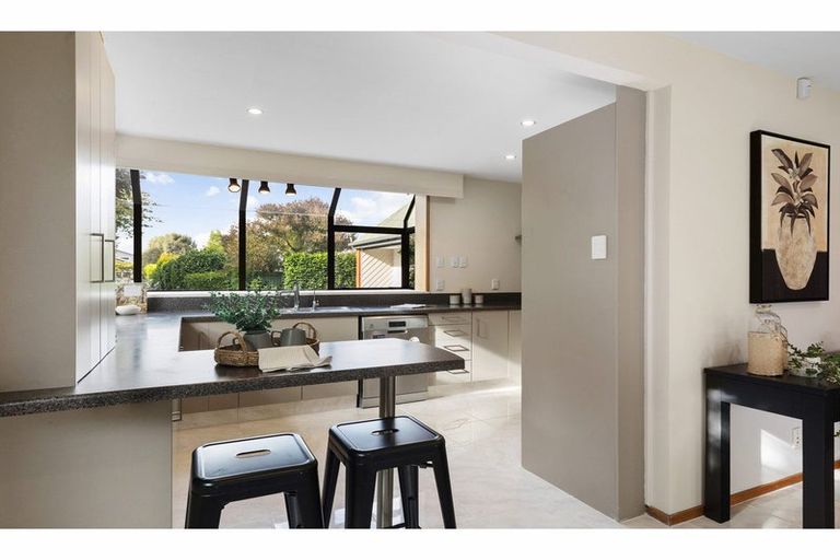 Photo of property in 5 Lancewood Drive, Halswell, Christchurch, 8025