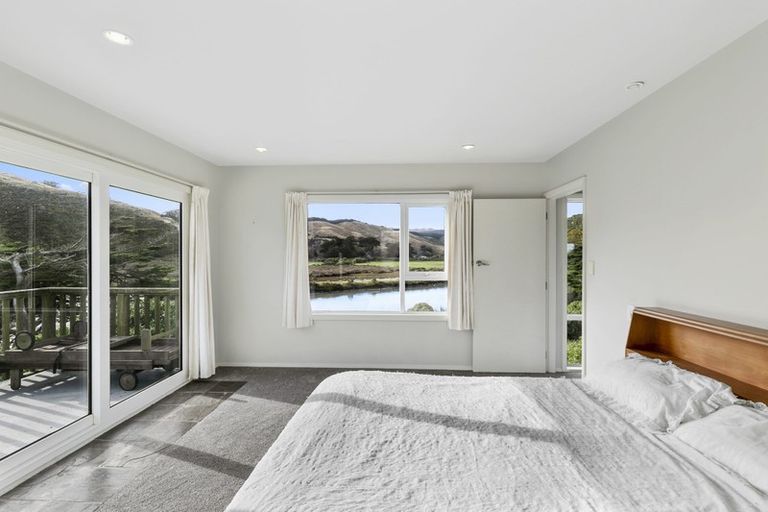 Photo of property in 1072 Makara Road, Makara Beach, Karori, 6972