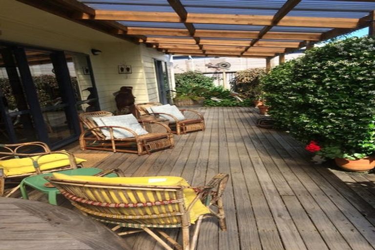 Photo of property in 1b Tudor Grove, Whitianga, 3510