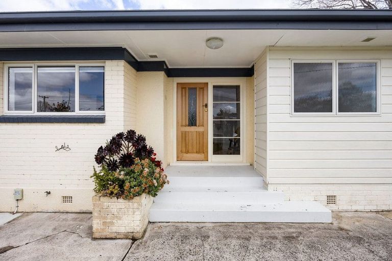 Photo of property in 36 Grey Street, Cambridge, 3434