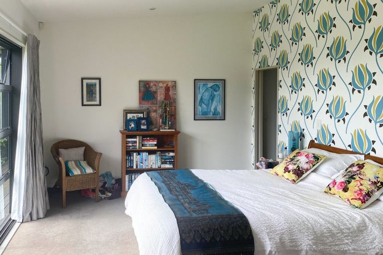 Photo of property in 173 Bing Lucas Drive, Tawa, Wellington, 5028