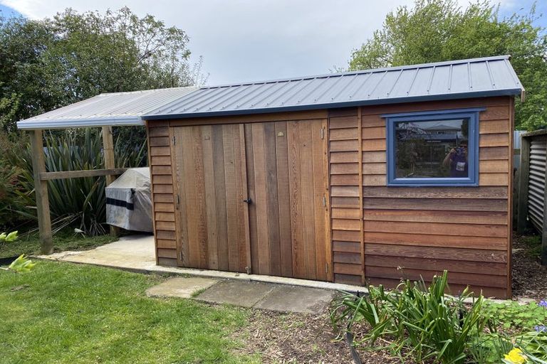 Photo of property in 35 Dublin Street, Martinborough, 5711