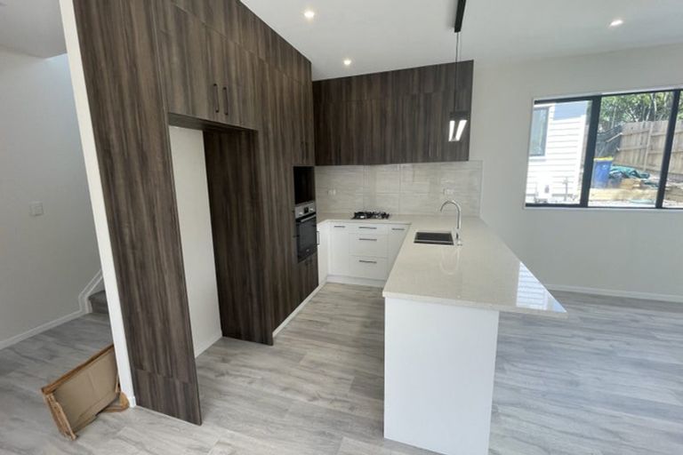 Photo of property in 1c Koromiko Street, New Lynn, Auckland, 0600