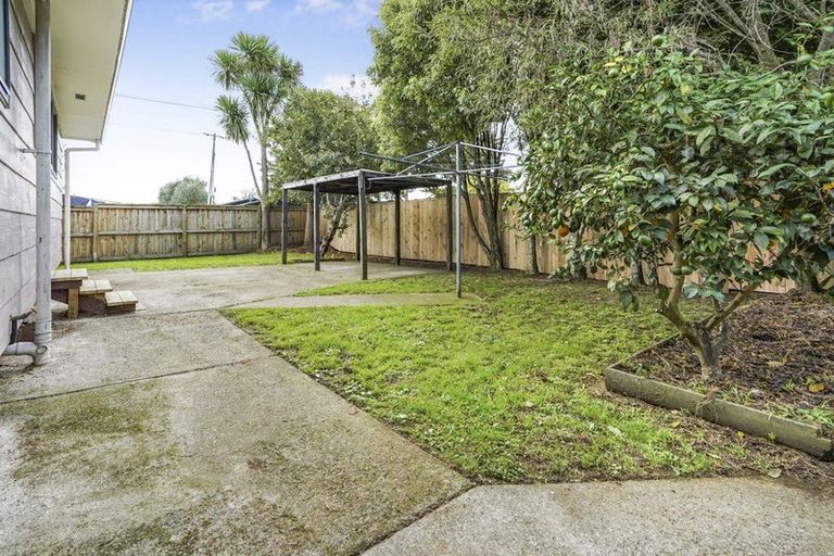 Photo of property in 1 Oak Avenue, Nawton, Hamilton, 3200