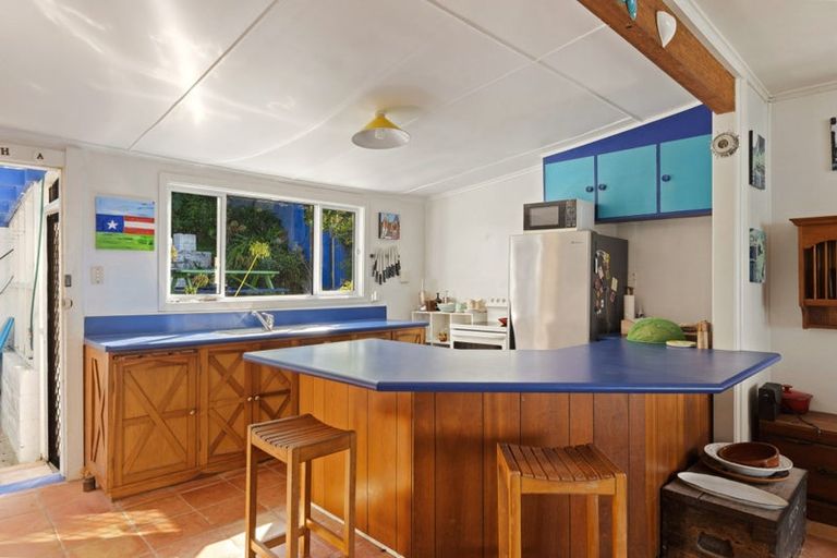 Photo of property in 14 Makorori Beach Road, Makorori, Gisborne, 4073