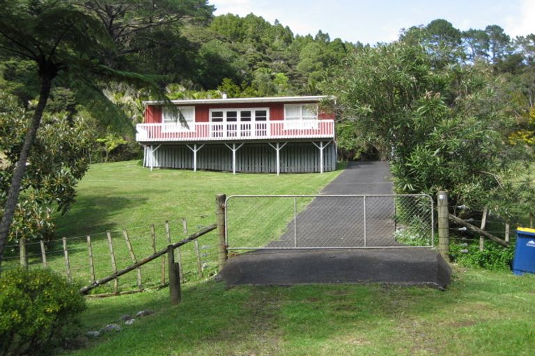 Photo of property in 26 Whatipu Road, Huia, Auckland, 0604