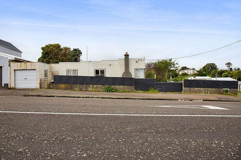 Photo of property in 34 Stafford Street, Patea, 4520