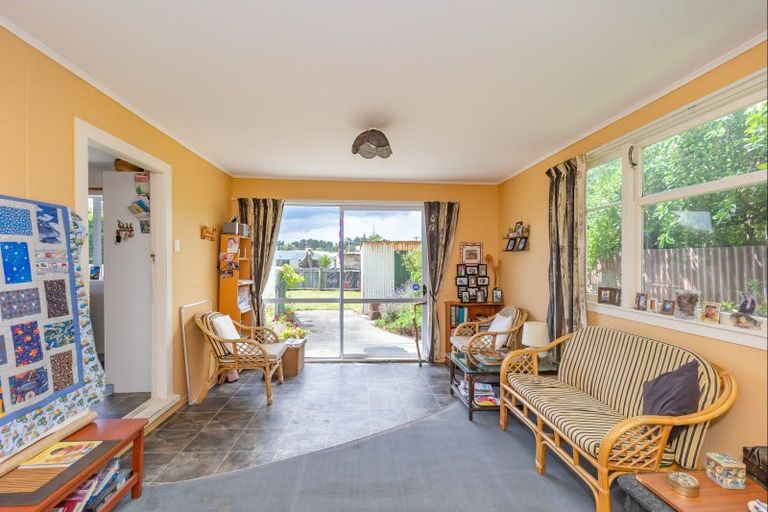 Photo of property in 5 Ngatiawa Street, Himatangi Beach, Foxton, 4891