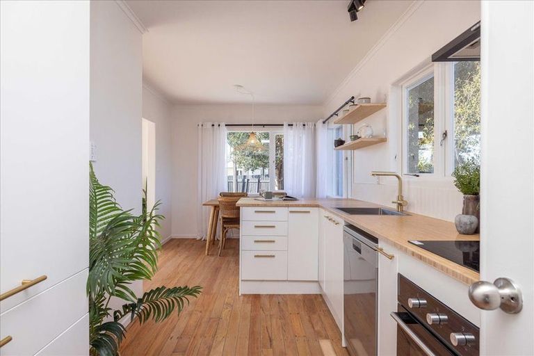 Photo of property in 19 Dunlop Road, Te Puke, 3119