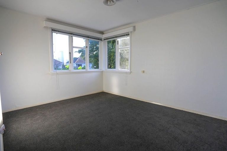 Photo of property in 28 Hillary Crescent, Upper Riccarton, Christchurch, 8041