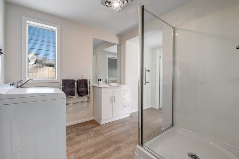 Photo of property in 84 Stanmore Bay Road, Stanmore Bay, Whangaparaoa, 0932