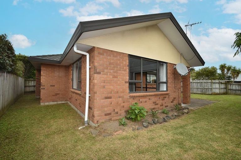 Photo of property in 10 Killeen Place, Flat Bush, Auckland, 2019