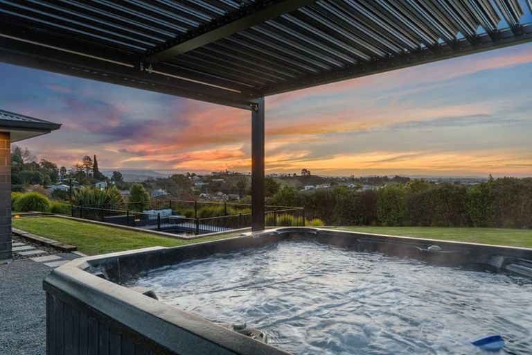 Photo of property in 25 Riverstone Drive, Welcome Bay, Tauranga, 3112