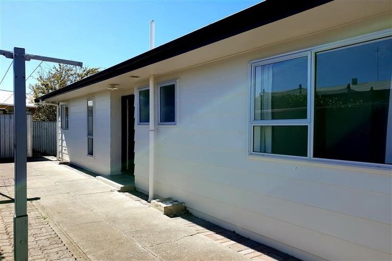 Photo of property in 21 Duckworth Crescent, Greenmeadows, Napier, 4112