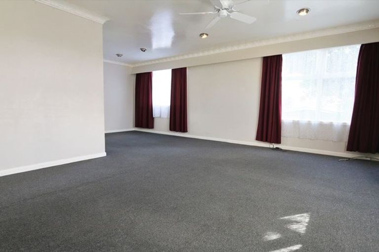 Photo of property in 44 Brains Road, Kelston, Auckland, 0602