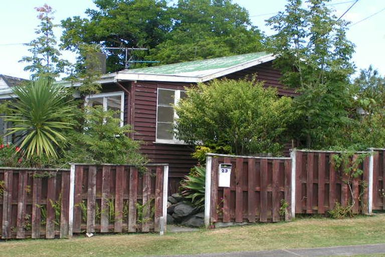 Photo of property in 2/23 Park Avenue, Northcote, Auckland, 0626