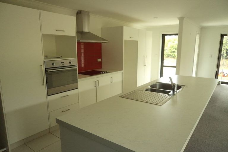 Photo of property in 9 Te Ironui Place, Huntington, Hamilton, 3210