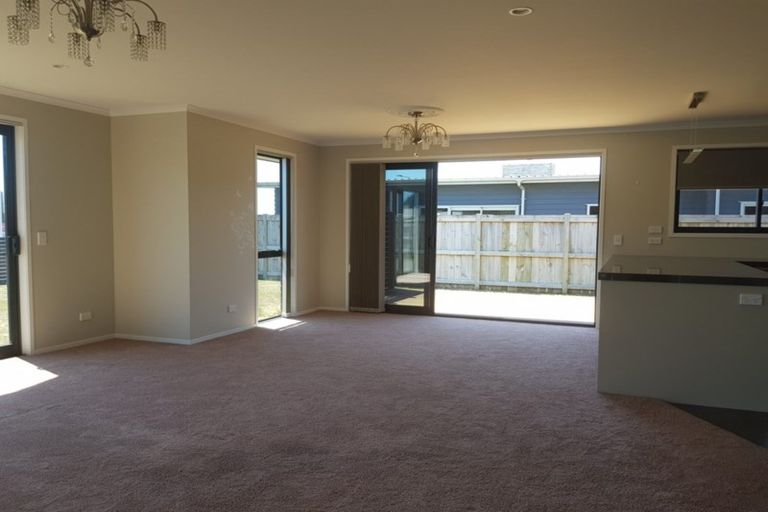 Photo of property in 18 Keene Drive, Bell Block, New Plymouth, 4312