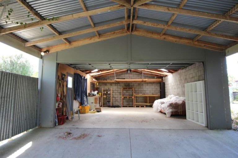 Photo of property in 42 Long Melford Road, Awapuni, Palmerston North, 4412