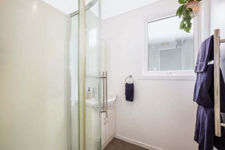 Photo of property in 9 Gaff Place, Whitby, Porirua, 5024