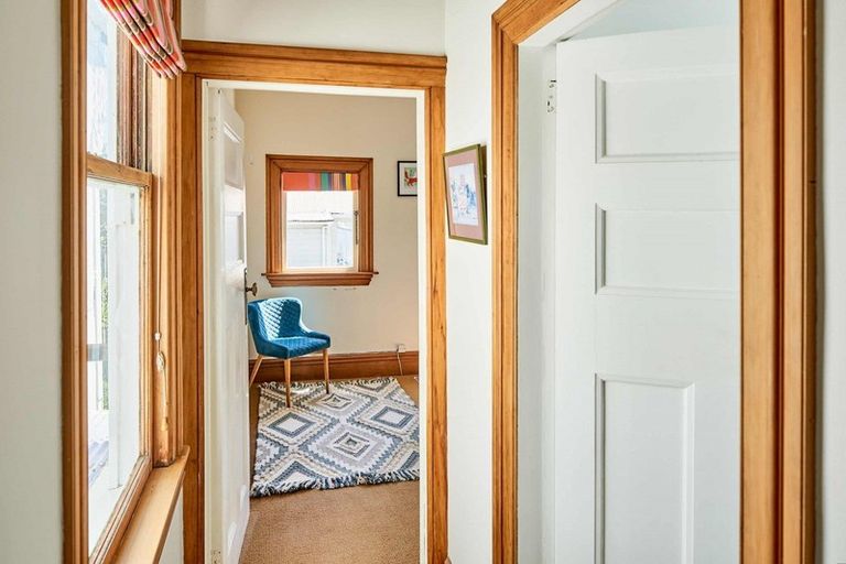 Photo of property in 6 Porritt Avenue, Mount Victoria, Wellington, 6011