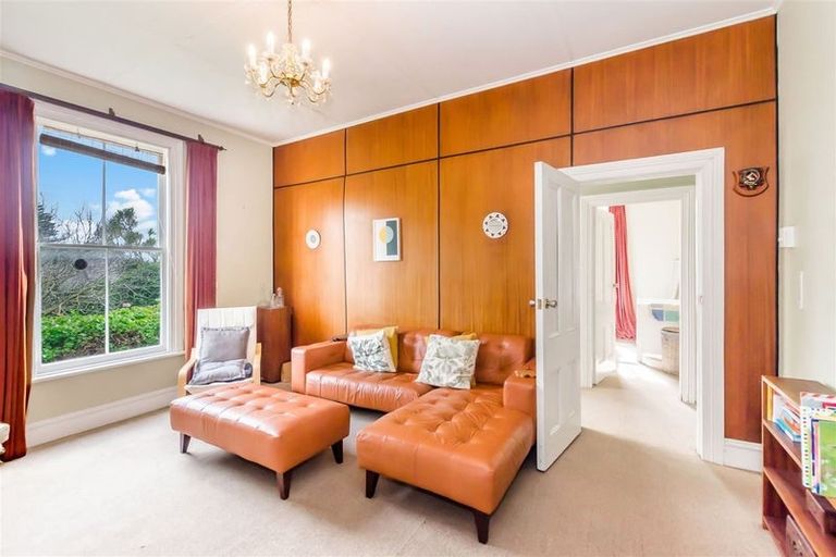 Photo of property in 17 Beach Road, Paekakariki, 5034