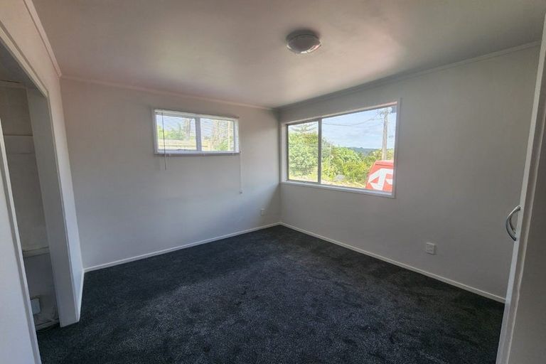 Photo of property in 22 Parrs Cross Road, Henderson, Auckland, 0612