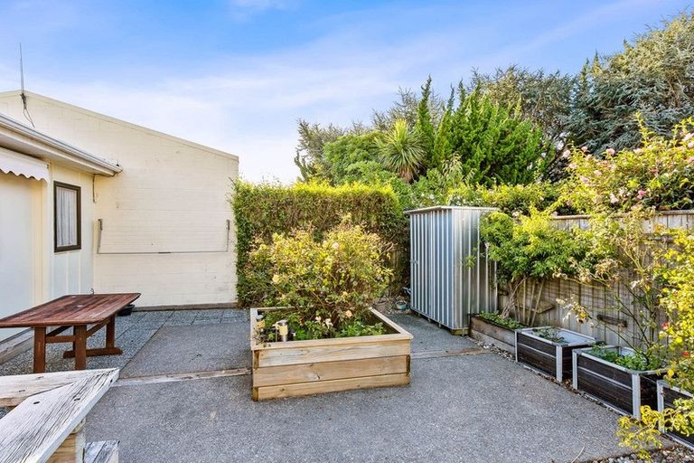 Photo of property in 7a Graham Grove, Waikanae, 5036