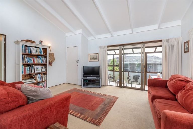 Photo of property in 2/23 Nile Road, Milford, Auckland, 0620