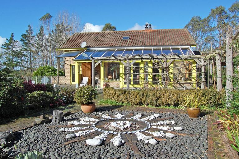 Photo of property in 364 Oneriri Road, Kaiwaka, 0573