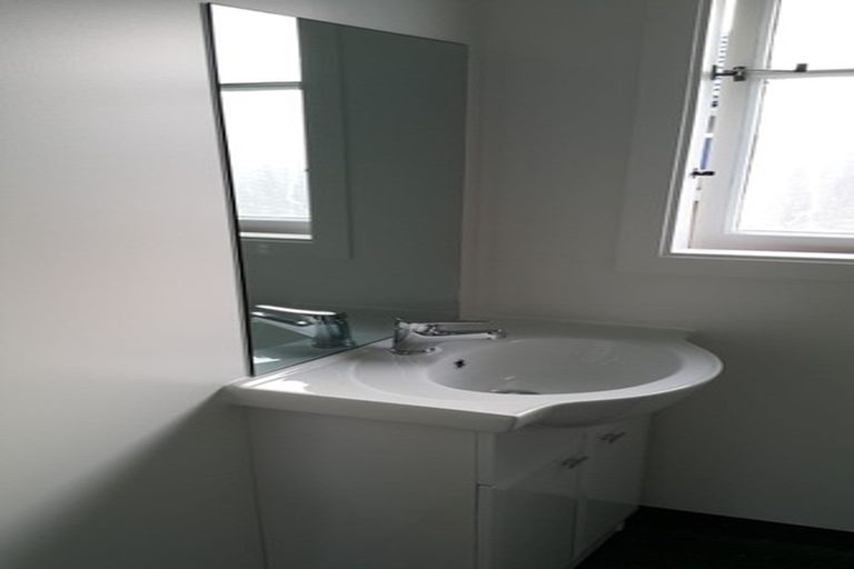 Photo of property in 120 Maidstone Road, Ilam, Christchurch, 8041