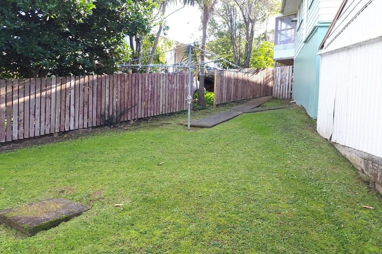Photo of property in 13 Cranston Street, Torbay, Auckland, 0632