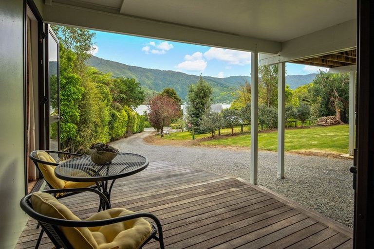 Photo of property in 1716 Queen Charlotte Drive, Linkwater, 7281