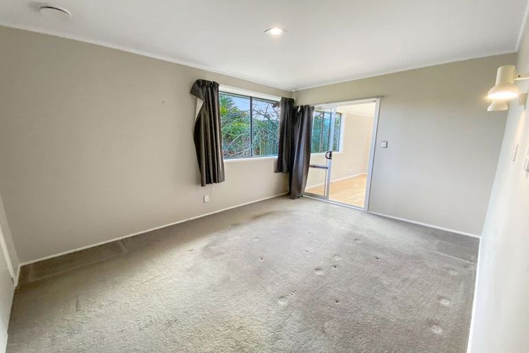 Photo of property in 8 Bentley Avenue, Glenfield, Auckland, 0629